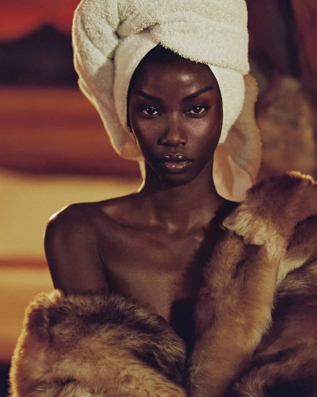 Rhode Frames Caffeine Reset Through a Cozy Domestic Interior Lens - Image 4