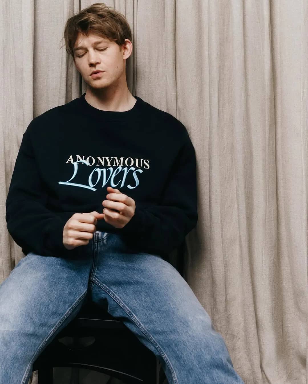 JW Anderson Frames SS26 Through Joe Alwyn’s High-Engagement Casting Choice - Image 2