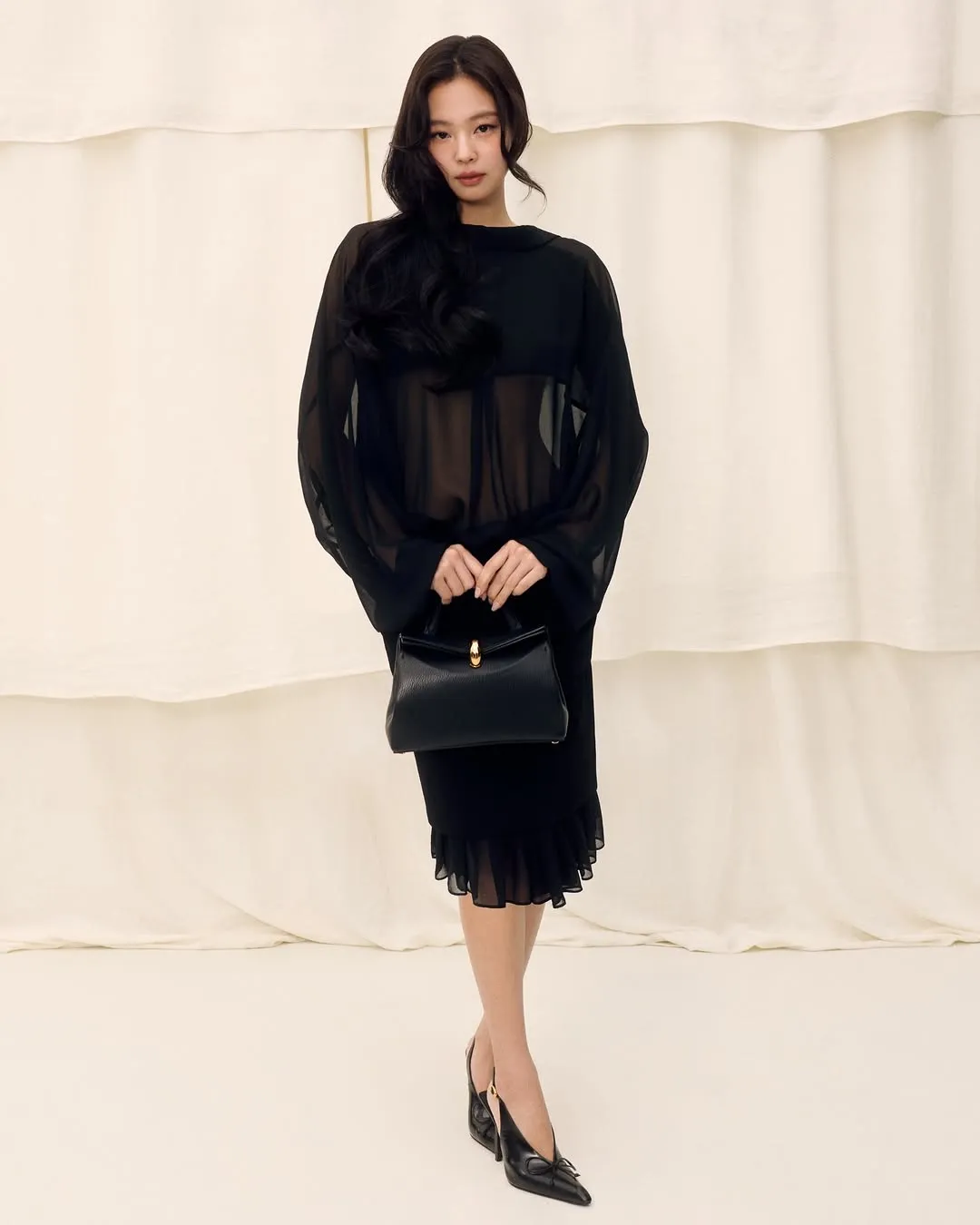 Jennie and Veuve Clicquot Collaboration in Seoul Centers High Engagement - Image 3