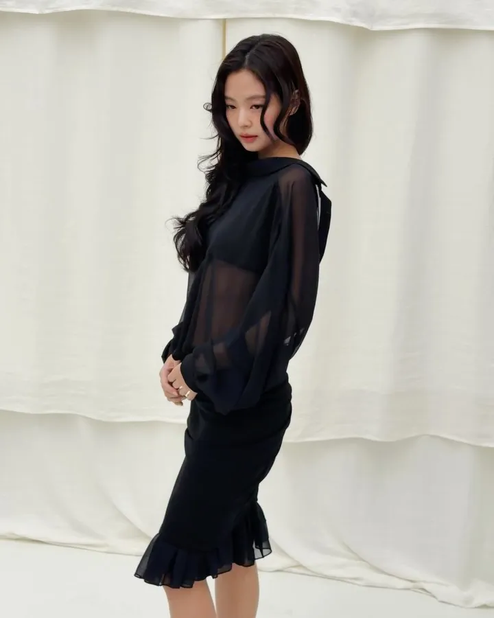 Jennie and Veuve Clicquot Collaboration in Seoul Centers High Engagement - Image 6