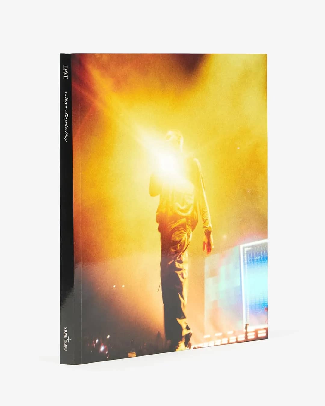 Stone Island Documents Dave’s Tour Narrative Through a Tangible Research Book - Image 1
