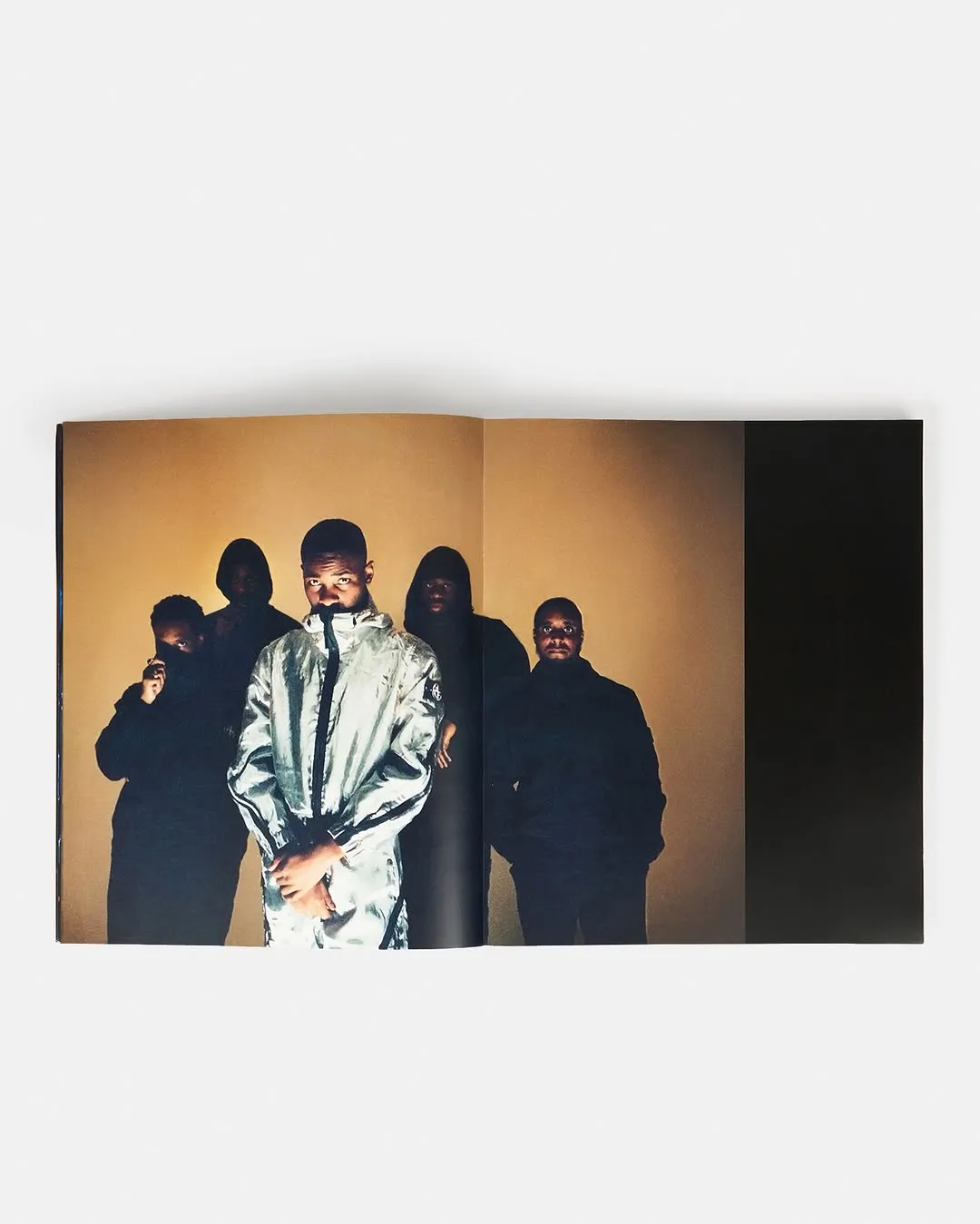 Stone Island Documents Dave’s Tour Narrative Through a Tangible Research Book - Image 3