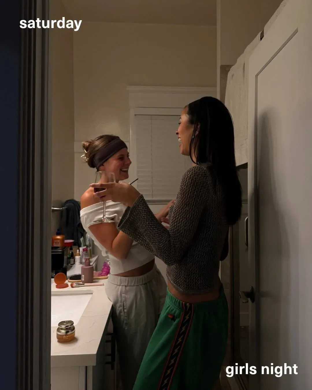Rare Beauty Introduces a Quieter Visual Register for Weekend Content - Image 4