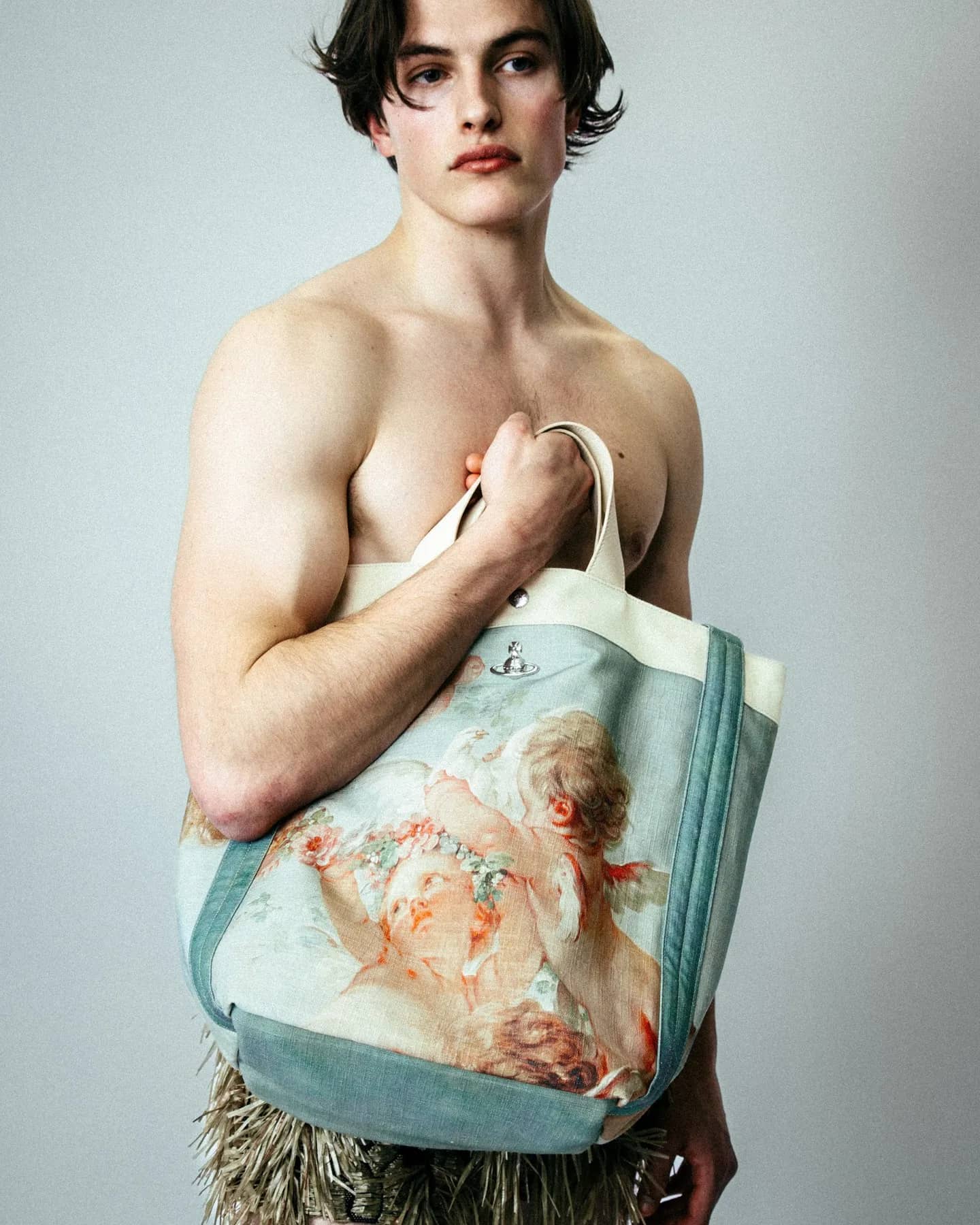 Vivienne Westwood Reasserts Its Rococo Heritage Through Spring Cherubs - Image 1