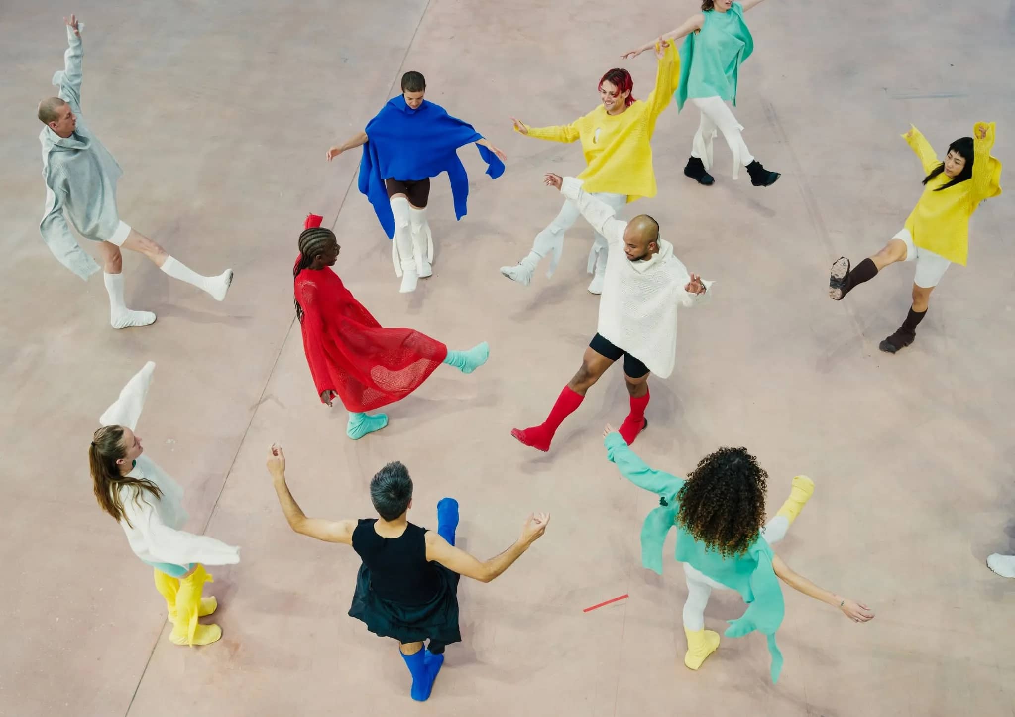 Issey Miyake Stages Costume Design for Némo Flouret's "Derniers Feux" - Image 1