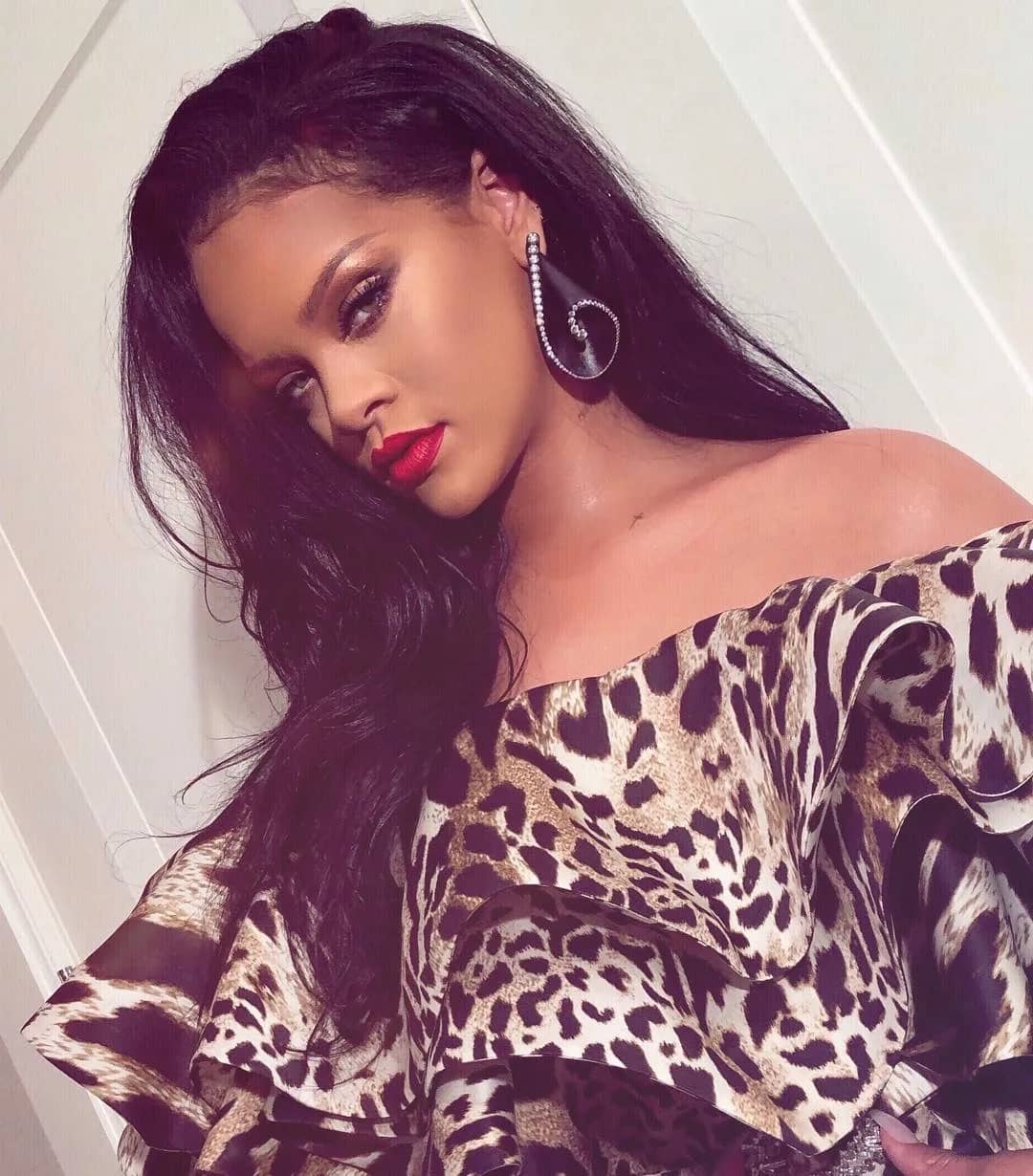 Fenty Beauty Centers Rihanna’s Personal Archive to Drive High Engagement - Image 4