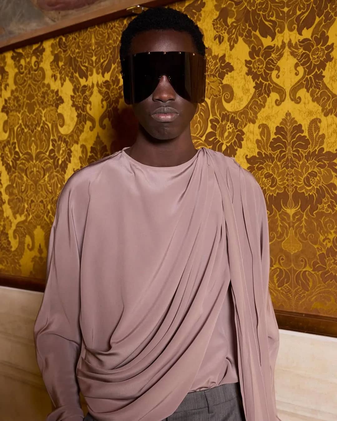 Valentino Centers Alessandro Michele’s Interferenze Visuals to Gain 4.2x Engagement - Image 9