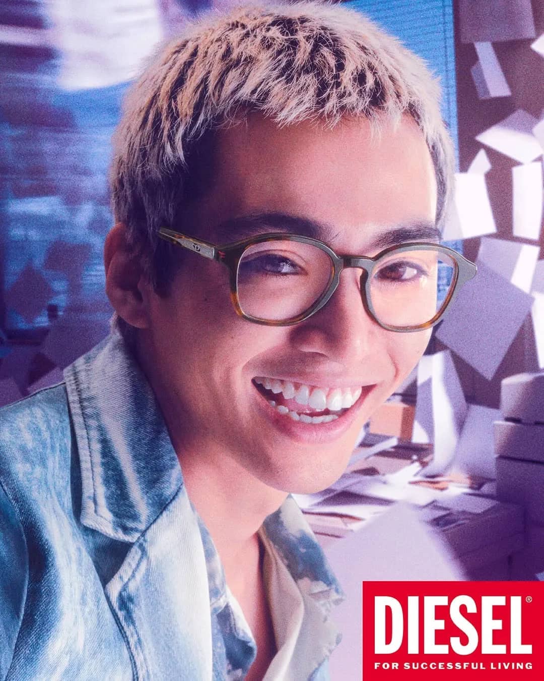 Diesel Frames SS26 Eyewear Using Model Composure Amid AI Chaos - Image 1
