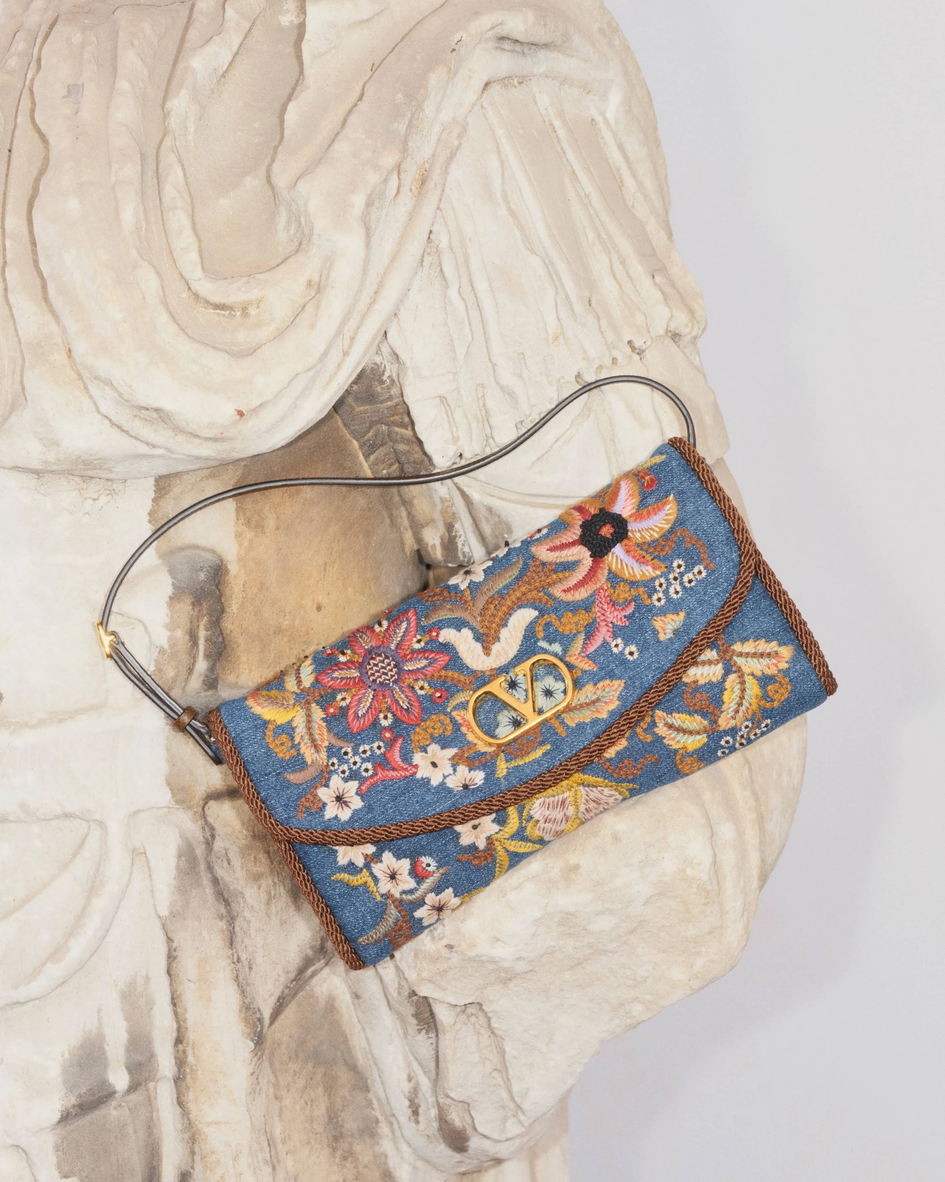 Valentino Emphasizes Intricate Floral Embellishment Through the DeVain Bag - Image 1